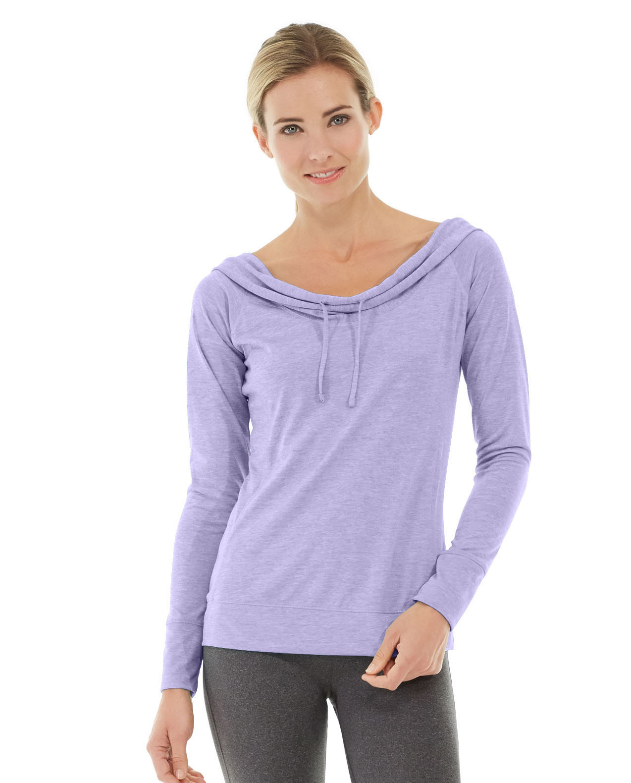 Mona Pullover Hoodlie — Studio