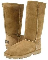 Tan Uggs